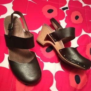Dansko Thea Wooden Clog 38